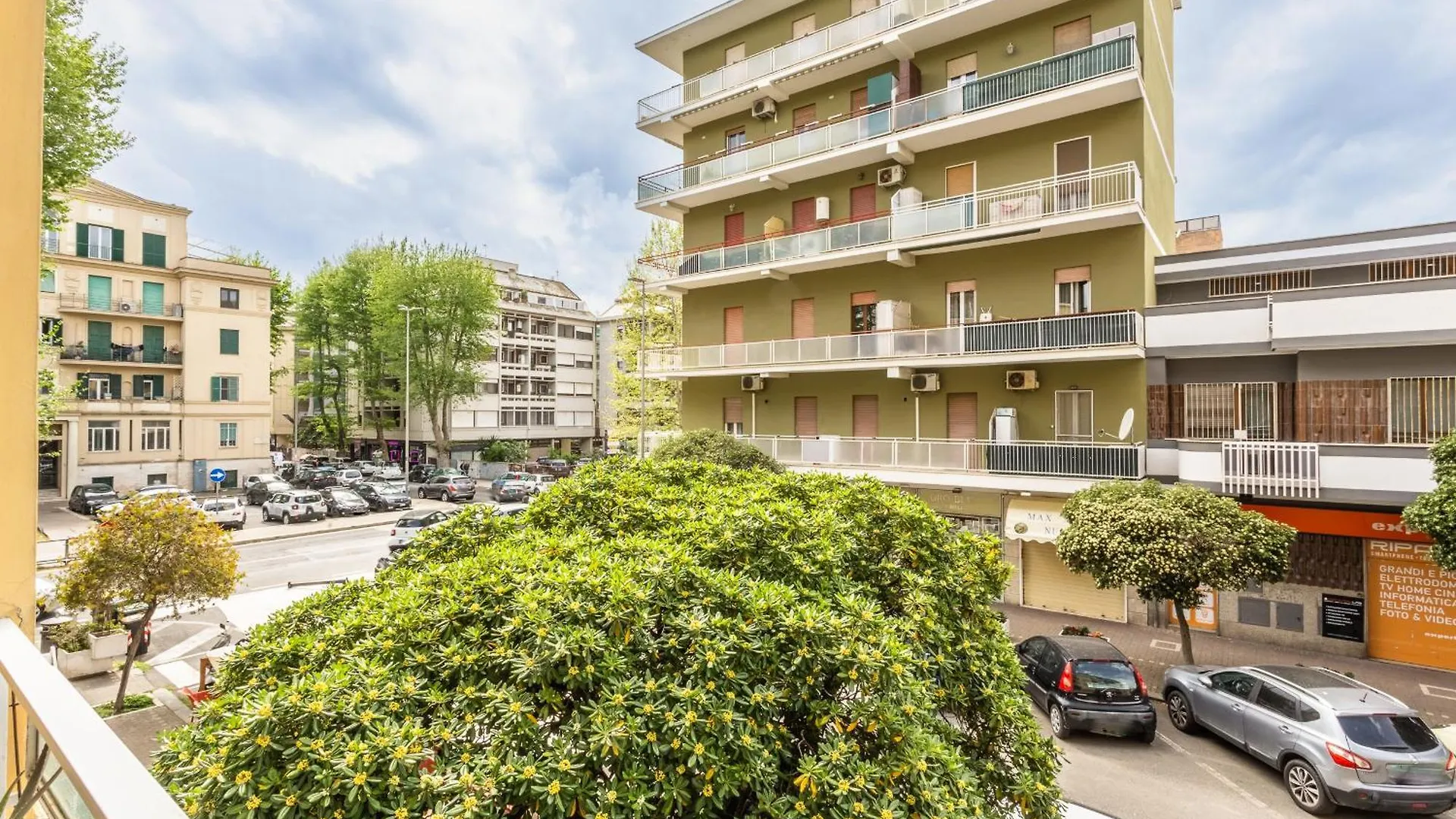 Bibliohome Roma Mare Di Roma Smart Working Lido di Ostia 0*,  Italy
